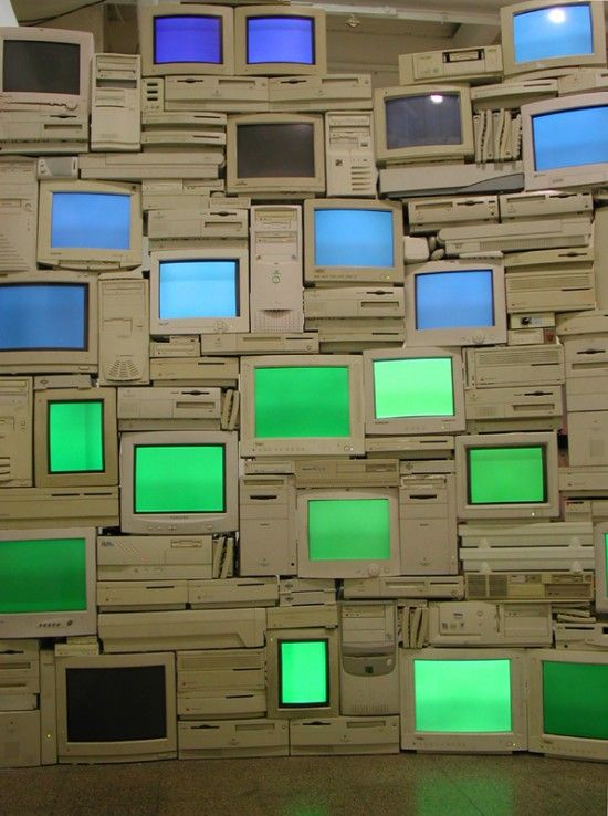 Obsolete Computer Installations • Recyclart